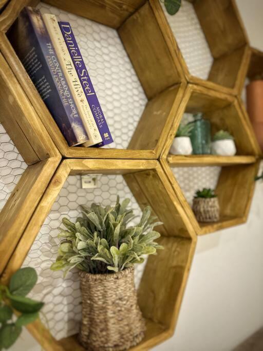 The Hive - Cosy Studio In Wells City Centre Bagian luar foto